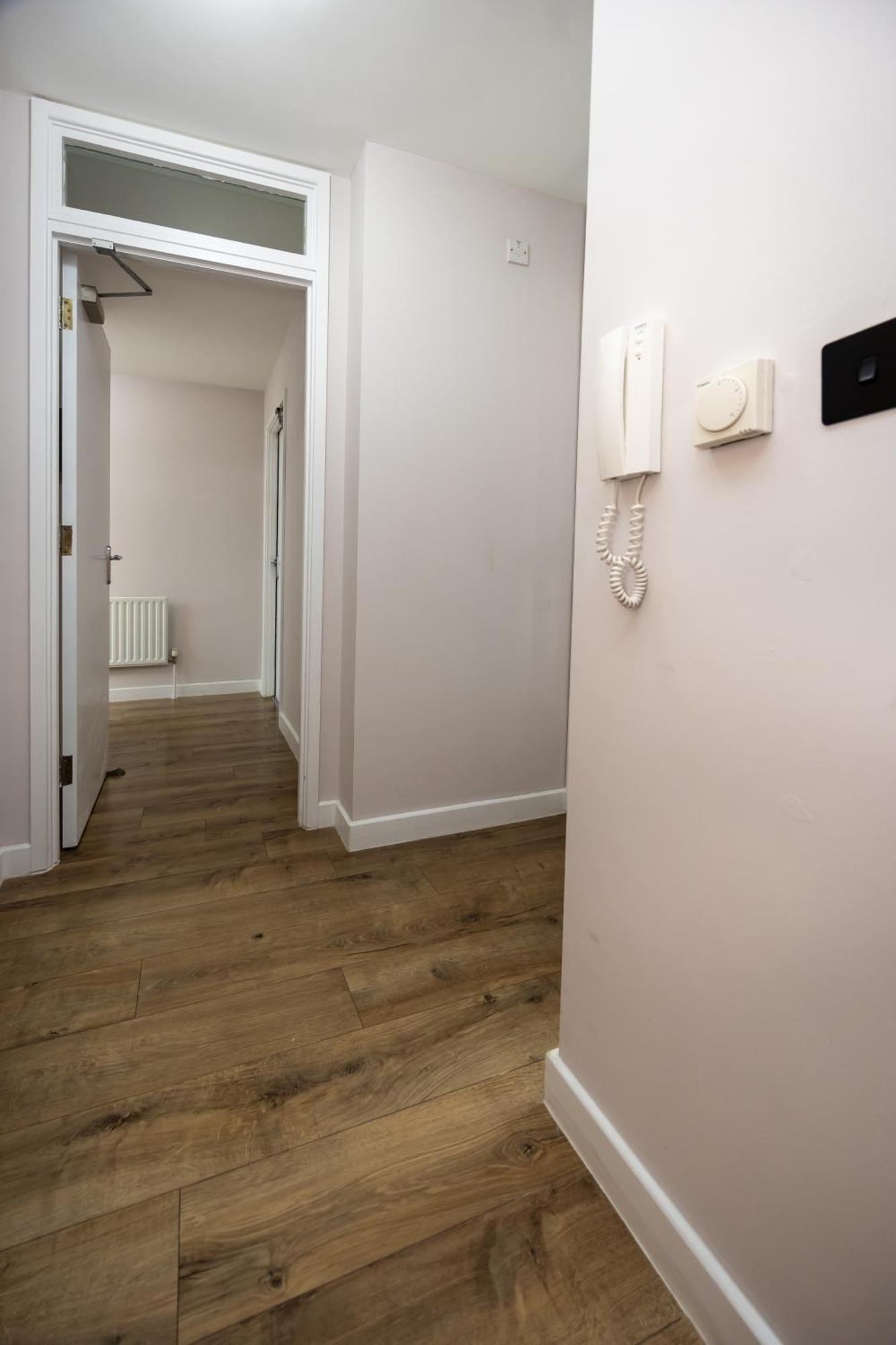 Stunning 3Br, Free Parking, Near Town Center, Long Term Discoun Lägenhet Reading Exteriör bild