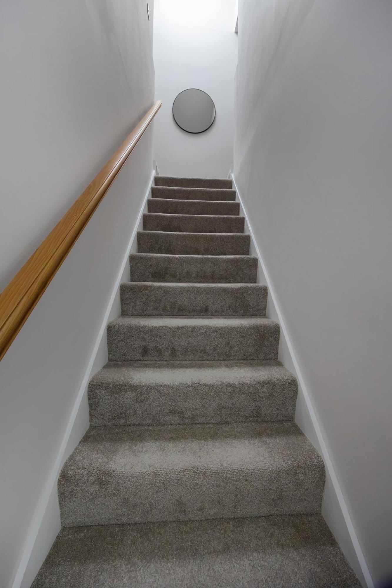 Stunning 3Br, Free Parking, Near Town Center, Long Term Discoun Lägenhet Reading Exteriör bild